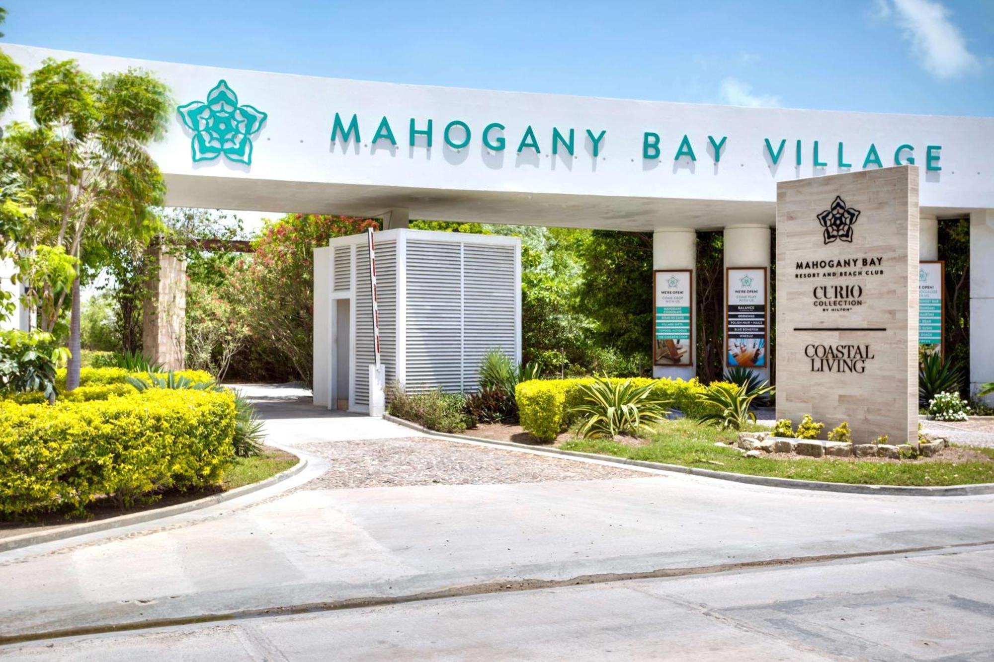 Mahogany Bay Resort And Beach Club, Curio Collection Сан-Педро Екстер'єр фото